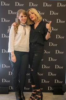 Alessia Marcuzzi feet photo thumbnail