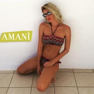 Alessia Marcuzzi feet photo thumbnail