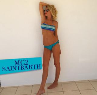 Alessia Marcuzzi feet photo thumbnail