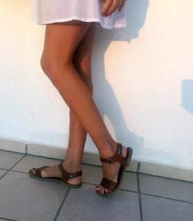 Alessia Marcuzzi feet photo thumbnail