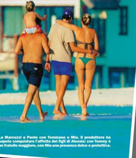 Alessia Marcuzzi feet photo thumbnail