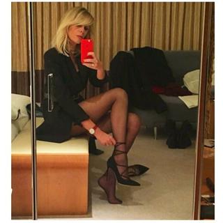 Alessia Marcuzzi feet photo thumbnail