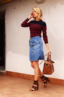 Alessia Marcuzzi feet photo thumbnail