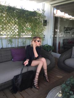 Alessia Marcuzzi feet photo thumbnail