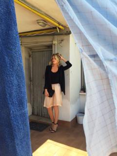 Alessia Marcuzzi feet photo thumbnail