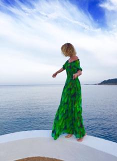 Alessia Marcuzzi feet photo thumbnail