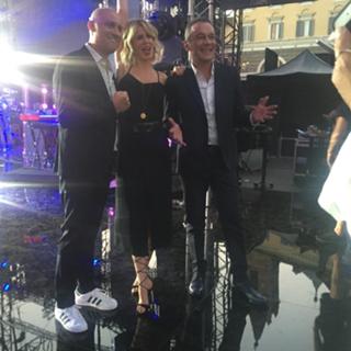 Alessia Marcuzzi feet photo thumbnail