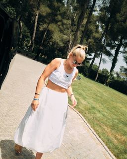 Alessia Russo feet photo 11
