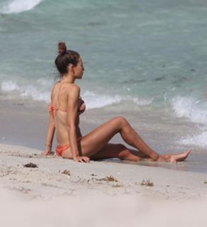 Alessia Tedeschi feet photo 4