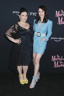 Alex Borstein feet photo 20