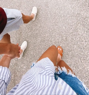Alex Clark feet photo 5