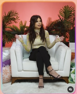 Alex Clark feet photo 4