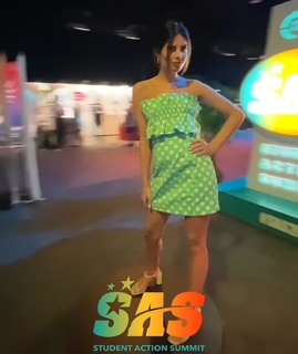 Alex Clark feet photo 3