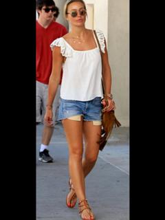 Alex Curran feet photo 3
