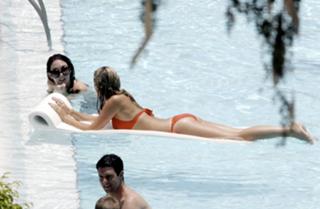 Alex Curran feet photo 10