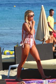 Alex Curran feet photo 9