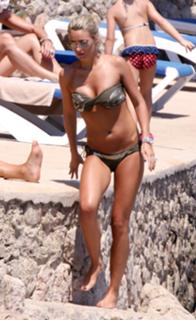 Alex Curran feet photo 12