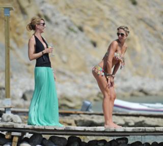 Alex Curran feet photo 10