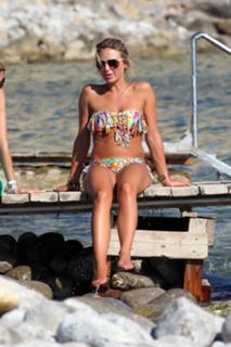 Alex Curran feet photo 4