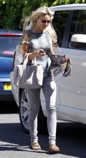 Alex Curran feet photo 3