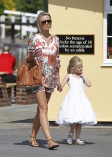 Alex Curran feet photo 2