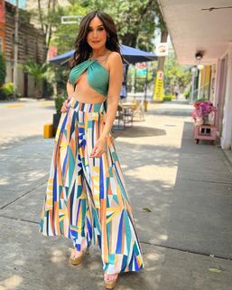 Alex Garza feet photo thumbnail