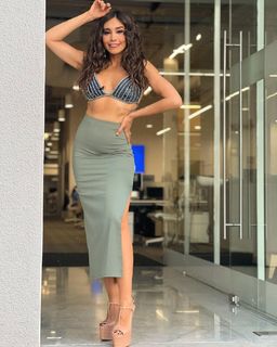 Alex Garza feet photo thumbnail