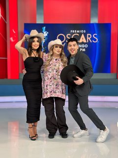Alex Garza feet photo thumbnail