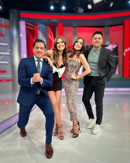 Alex Garza feet photo thumbnail