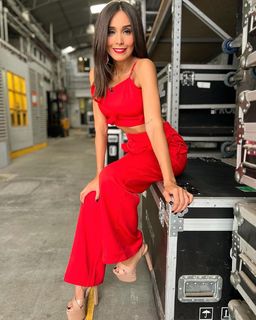 Alex Garza feet photo thumbnail