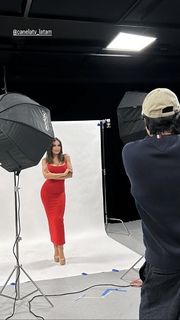 Alex Garza feet photo thumbnail