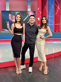 Alex Garza feet photo thumbnail