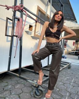 Alex Garza feet photo thumbnail