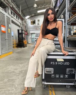 Alex Garza feet photo thumbnail