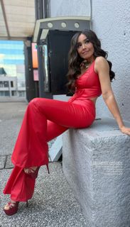 Alex Garza feet photo thumbnail