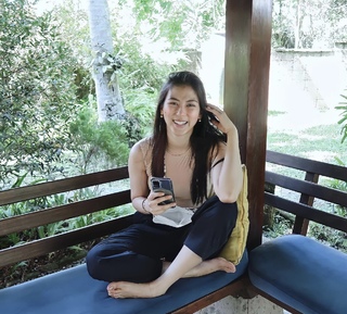 Alex Gonzaga feet photo 9