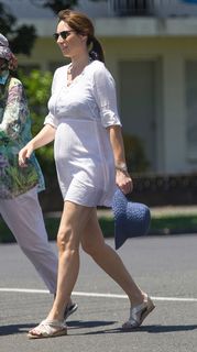 Alex Jones feet photo thumbnail