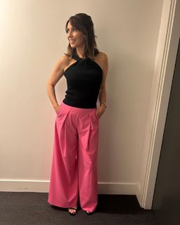 Alex Jones feet photo thumbnail