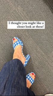 Alex Jones feet photo thumbnail