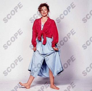 Alex Kingston feet photo 17