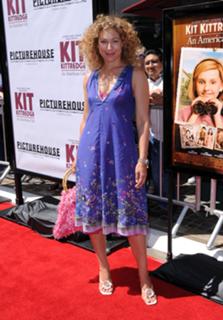 Alex Kingston feet photo 5