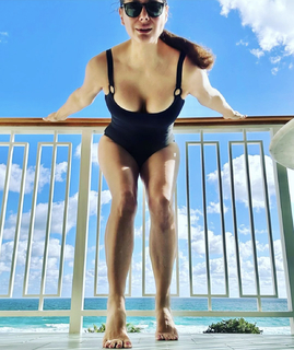 Alex Meneses feet photo 1