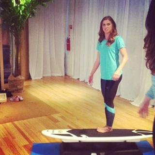 Alex Morgan feet photo thumbnail