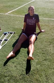 Alex Morgan feet photo thumbnail