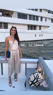 Alex Morgan feet photo thumbnail