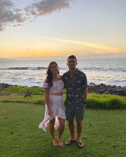 Alex Morgan feet photo thumbnail