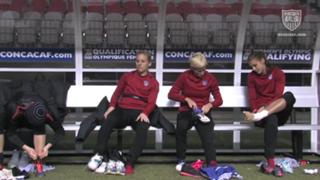 Alex Morgan feet photo thumbnail