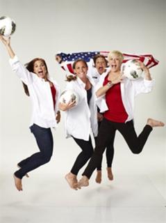 Alex Morgan feet photo thumbnail