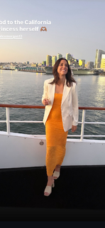 Alex Morgan feet photo thumbnail