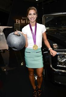 Alex Morgan feet photo thumbnail
